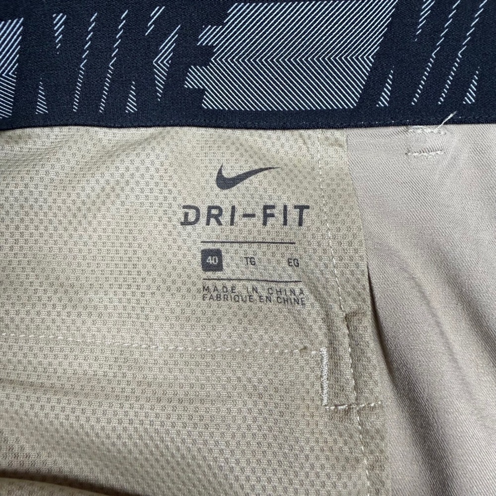 Nike Dri-FIT Mens Golf Shorts Khaki Size 40 AJ5493-247 Performance Stretch - Picture 3 of 11